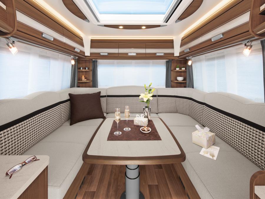 Интерьер Dethleffs Esprit Comfort A 2015 года  (фото 4 из 10)